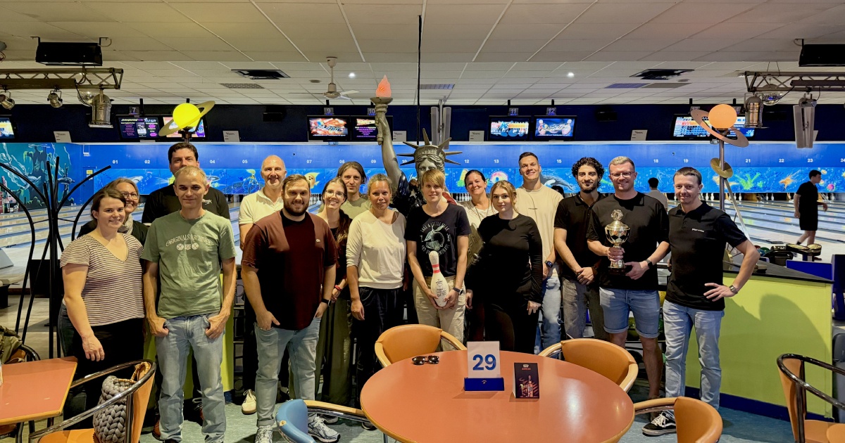 Azubi-Alltag mal anders: Ab auf die Bowlingbahn!